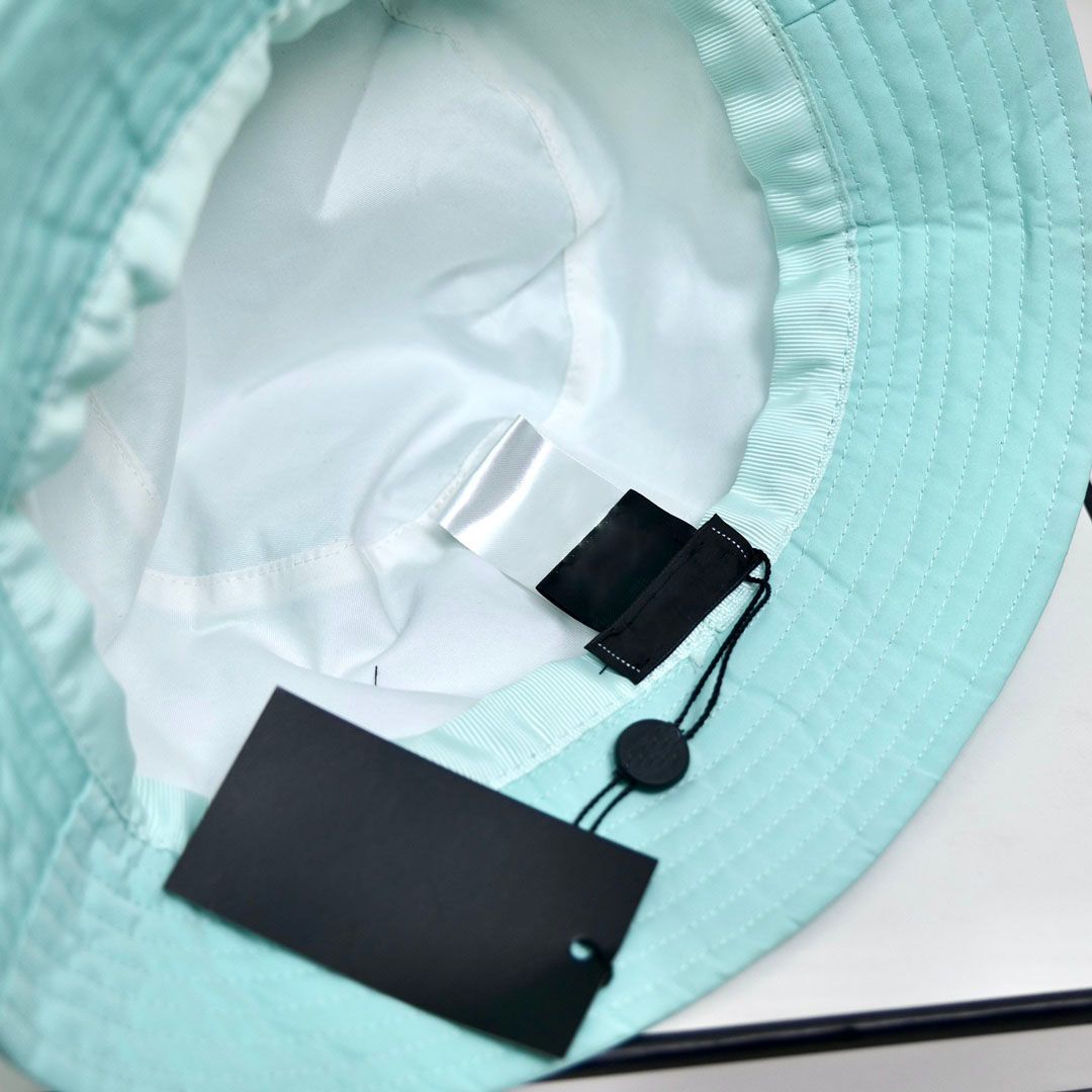 Designers hats luxurys temperament sunhat bucket hat solid color letters casual couple caps Elegant and high quality summer seaside travel cap very nice