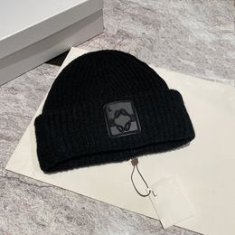 Classic designer beanie cap bonnet hat winter hat for men and women Breathable ear protection and outdoor warmth Mixed Color Trend Casual Pullover Hat very good