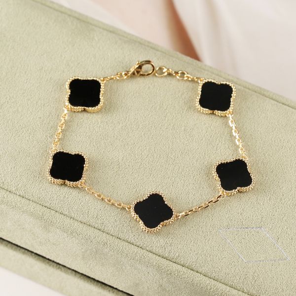 luxury jewelry Five-flower bracelet designer for women Miniature Exquisite charm fashion Shiny and eye-catching fine jewelry elegant temperament versatile