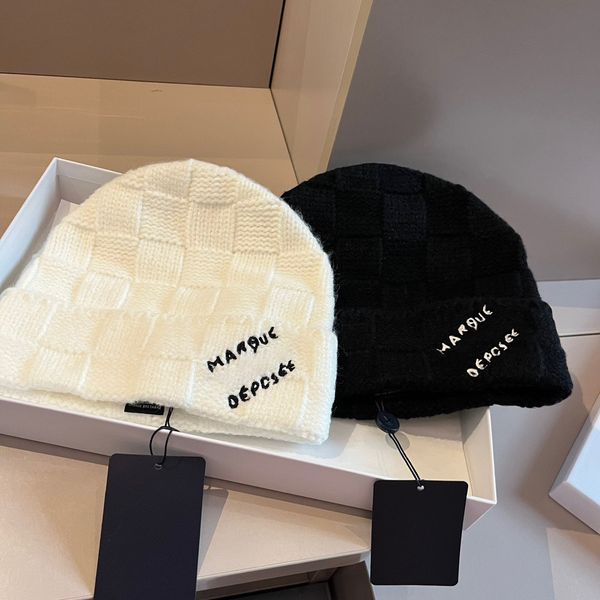 Luxury designer beanie chessboard lovers designer hat Warm breathable exquisite Hat trend autumn winter Elegance versatile Casual fashion warm gift