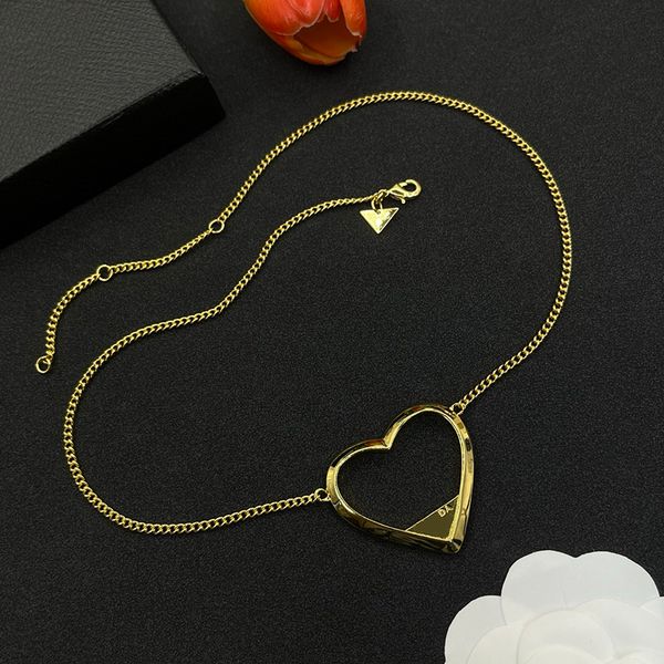 luxury Pendant Necklace Designer necklace heart-shaped gold color women necklace women letters trendy punk men enamel cool street womens pendants necklaces ladies