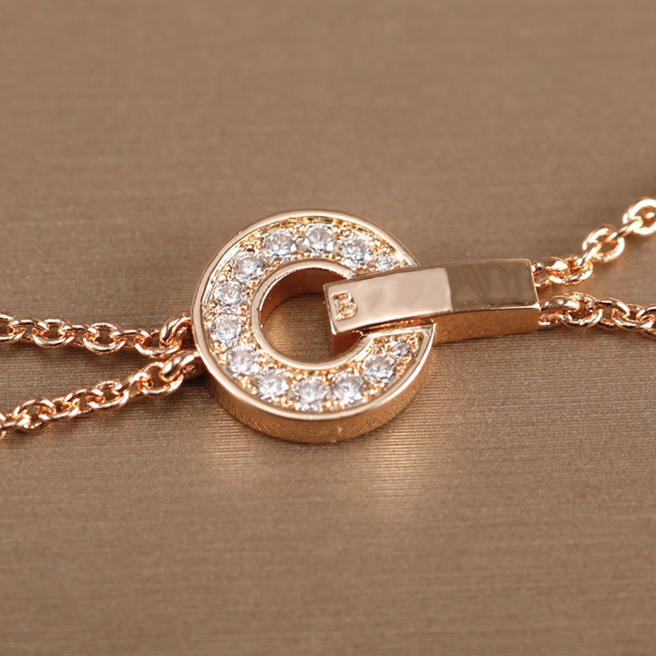 Luxurys link designer bracelet women lucky link Double chain design charm bracelets love trendy fashion Shiny and eye-catching fine jewelry elegant versatile